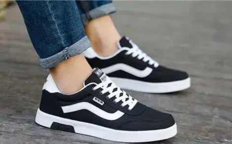 Men’s Black & White Casual Sneakers – Street Style Edition Shopeazzy